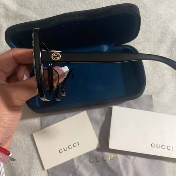 Gucci Sunglasses - Picture 5 of 8